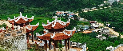 Chiêm bái chùa Phật tích Trúc lâm Bản Giốc (Cao Bằng)